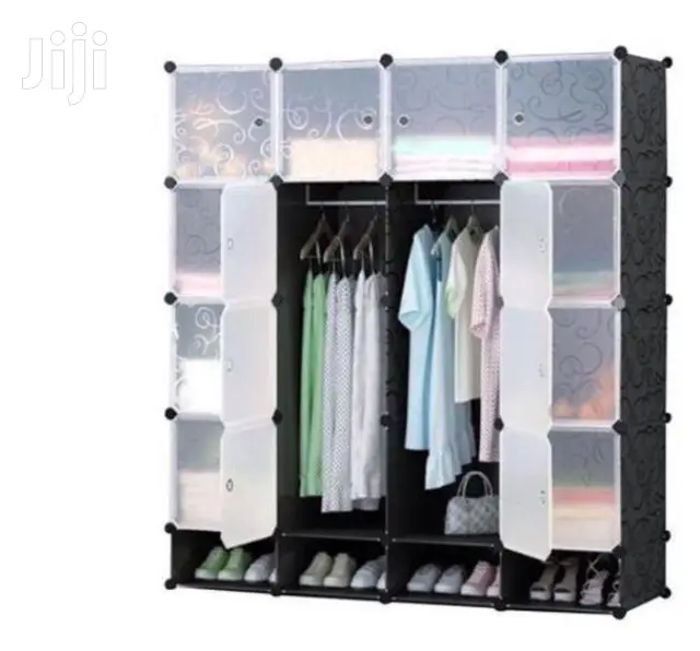 20 Cubes Plastic Wardrobe + Shoe Rack