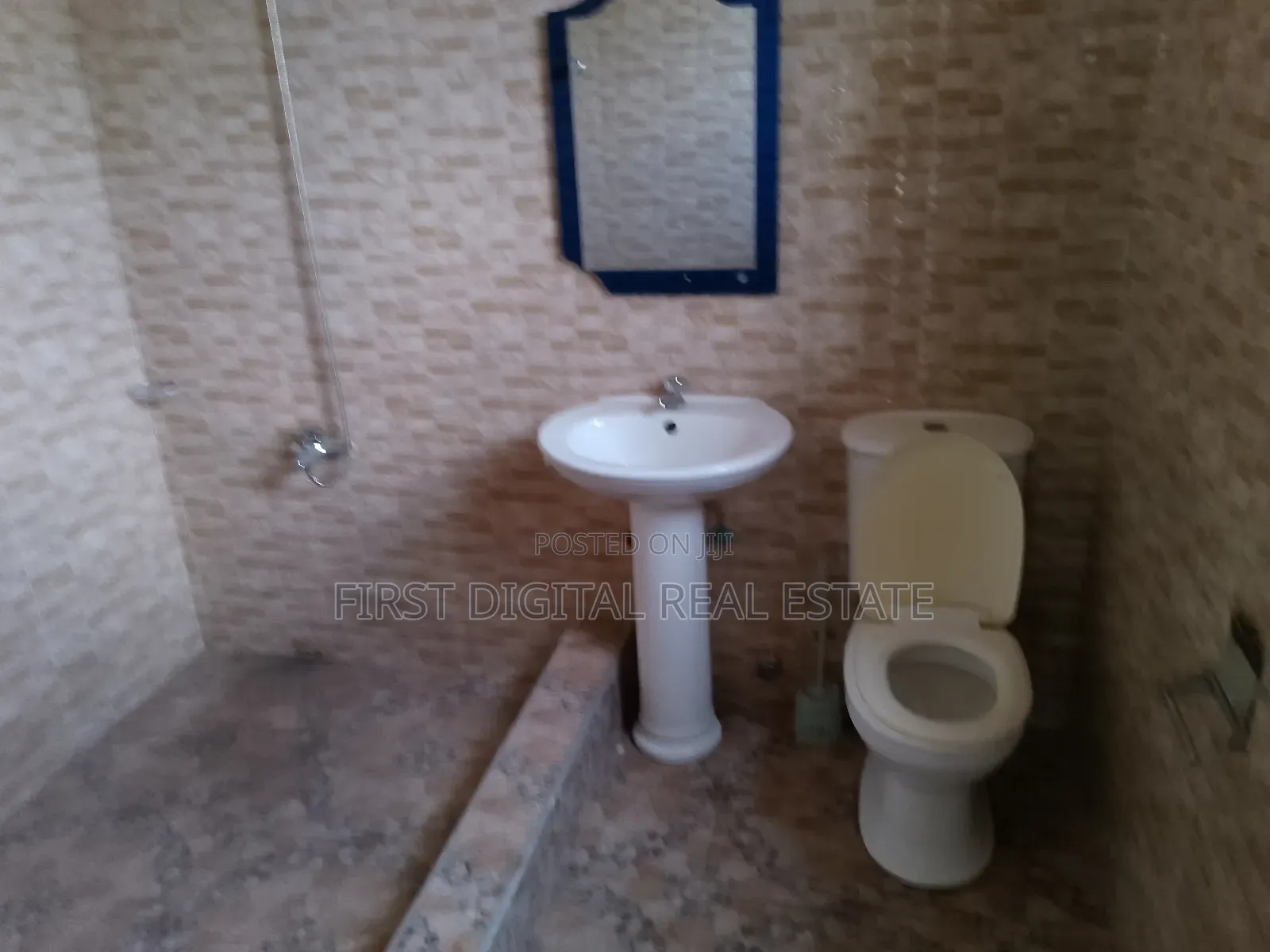 2bdrm Duplex in First Digital Real, Kasoa for rent