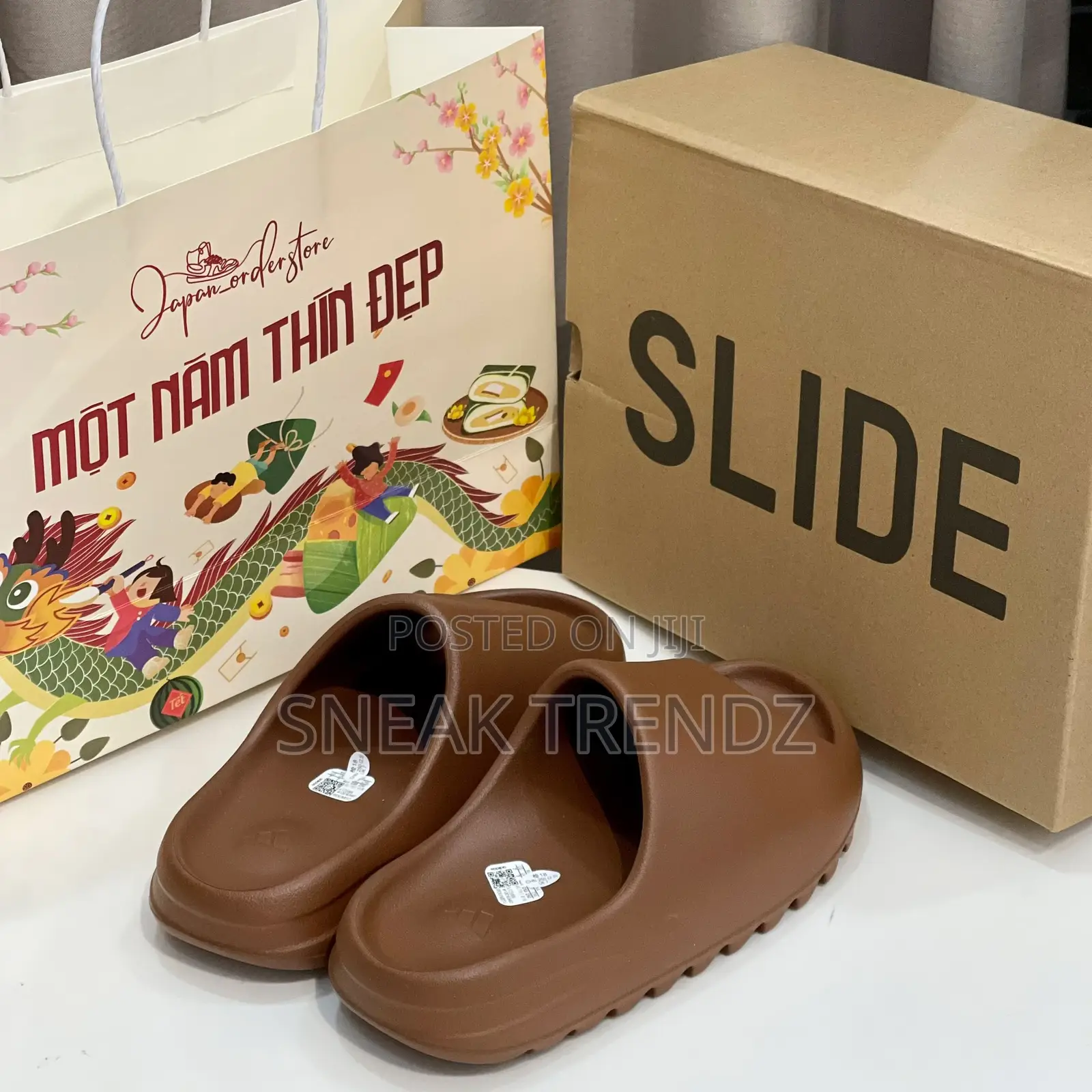 Original Adidas Yeezy Slide Coffee Brown