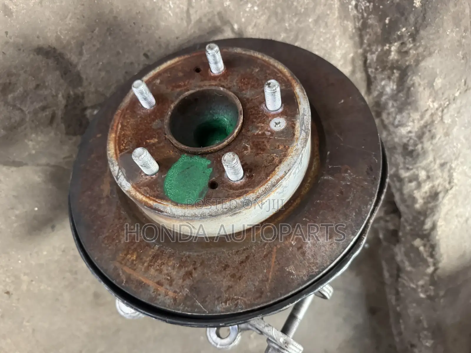 Honda Accord 2018,2019,2020,2021 Back Hub.