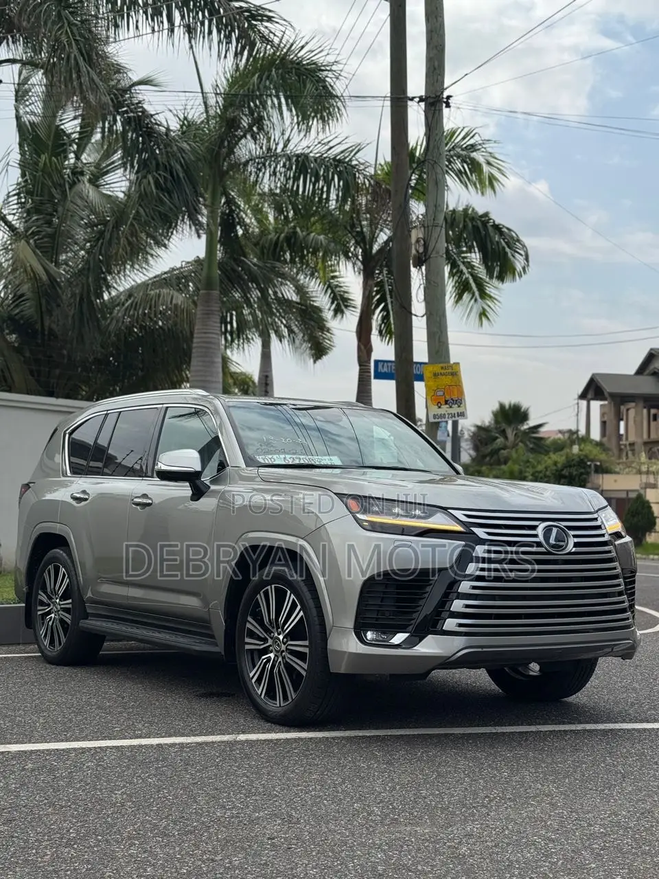 Lexus LX 2022 Gray