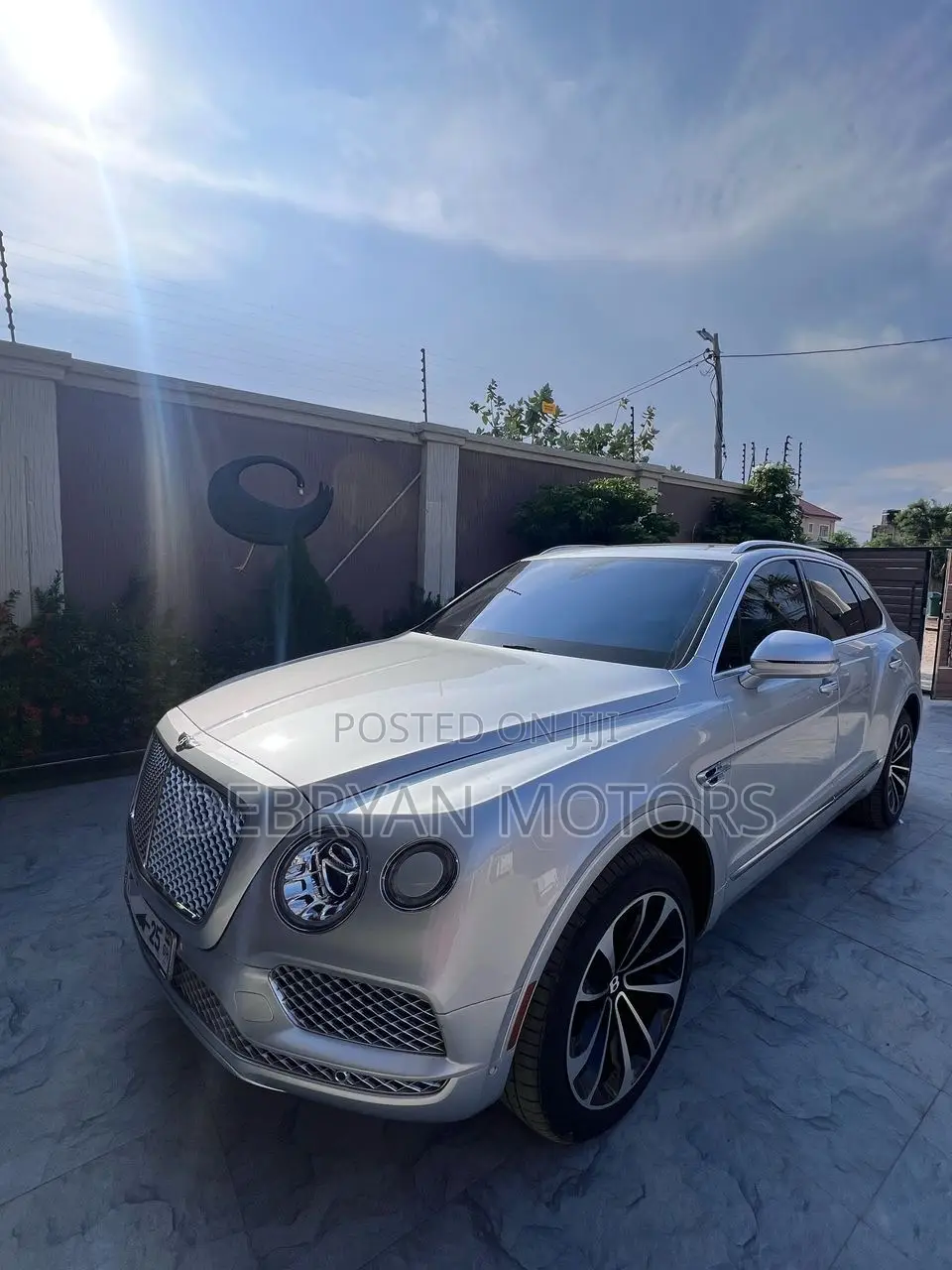 Bentley Bentayga W12 First Edition AWD 2017 Silver