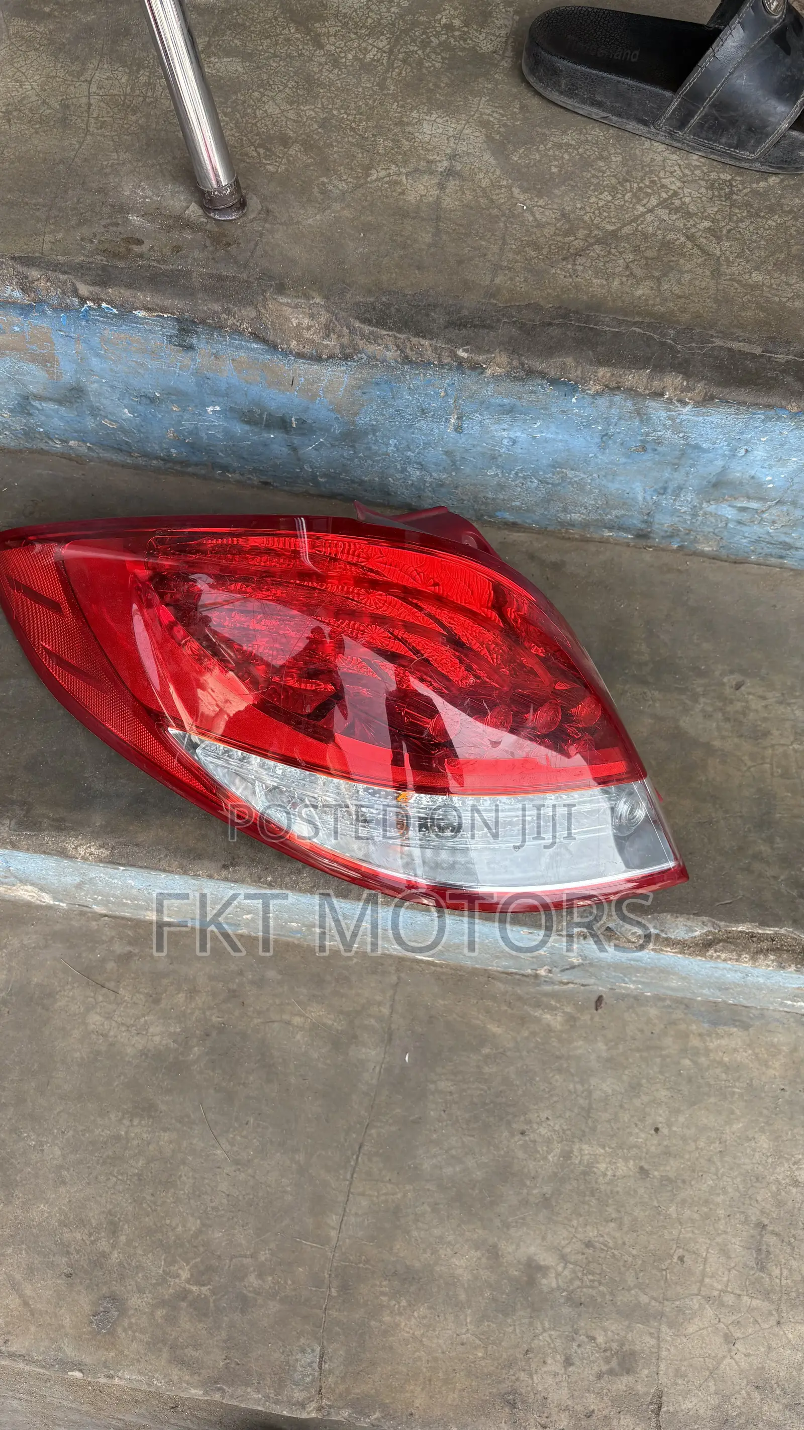 Hyundai Veloster Taillight 2010,2011,2012,2013,2014,2015