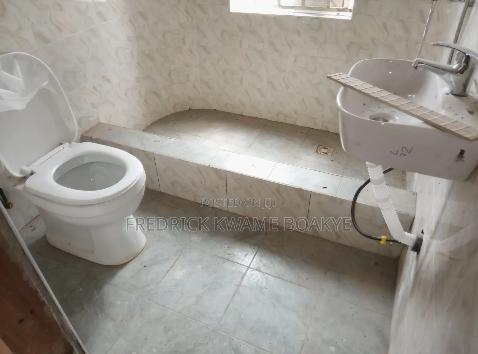 2bdrm Apartment in Brother K Estate, Kumasi Metropolitan for rent