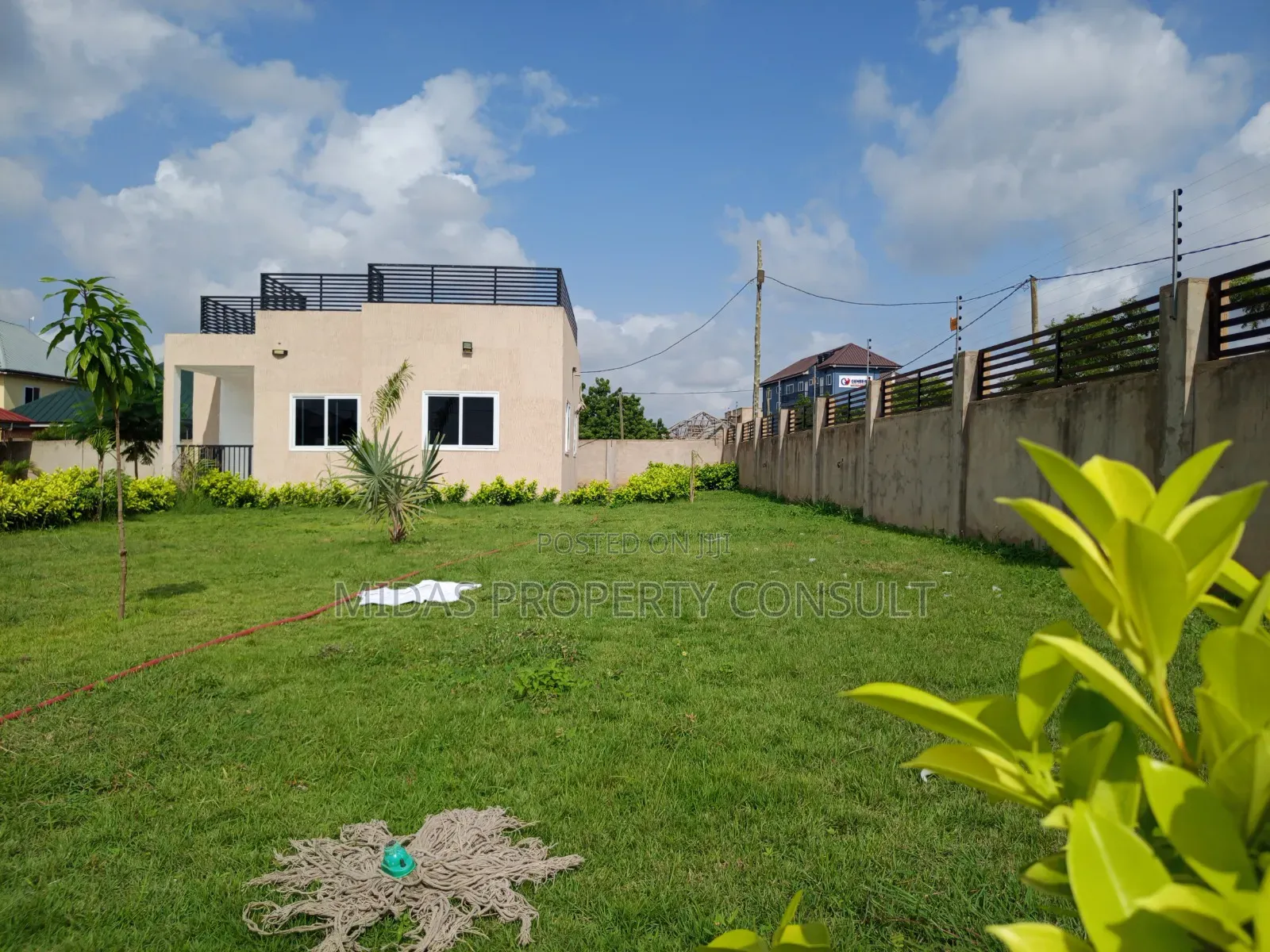 6bdrm House in Appolonia, Oyibi for sale