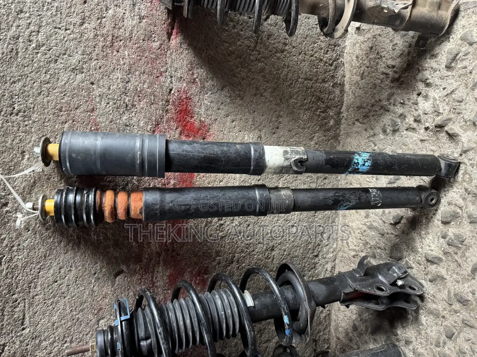 Honda HRV 2016,2017,2018,2019,2020 Back Shocks Absorber.