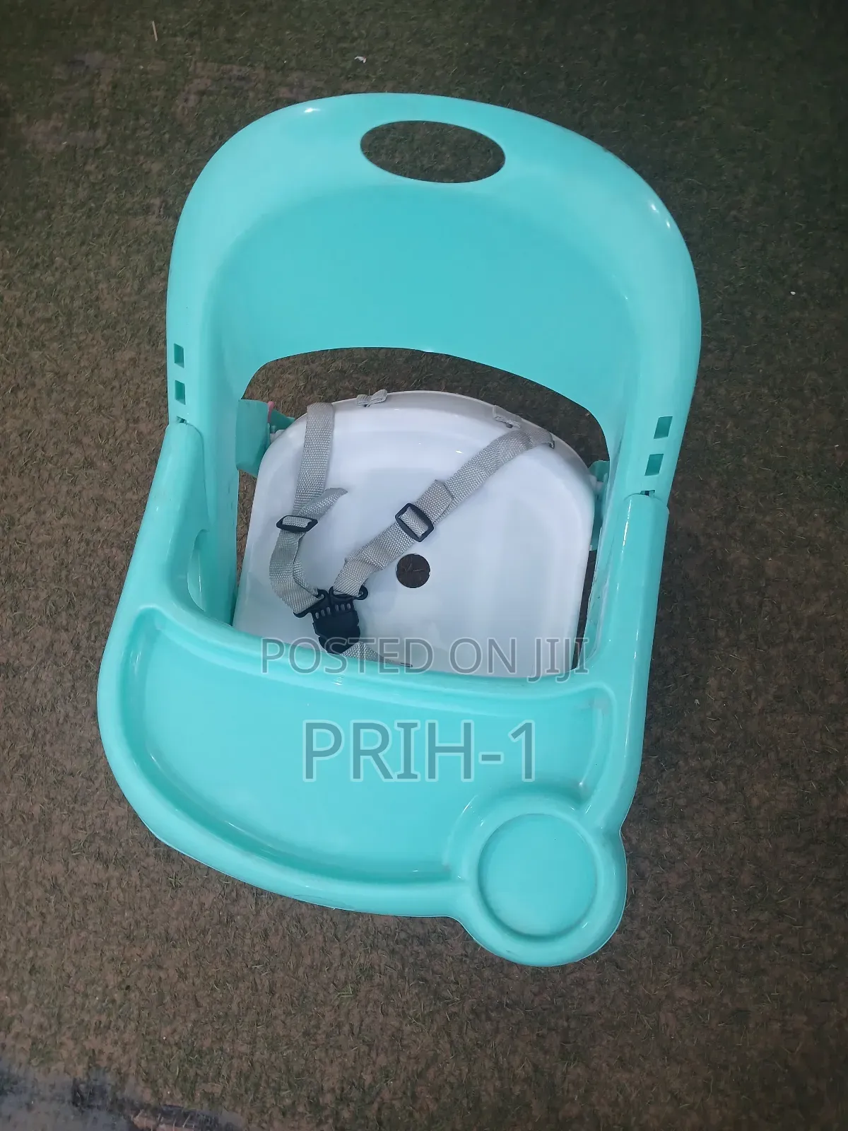 Kids Chair and Table With Seat Belt
