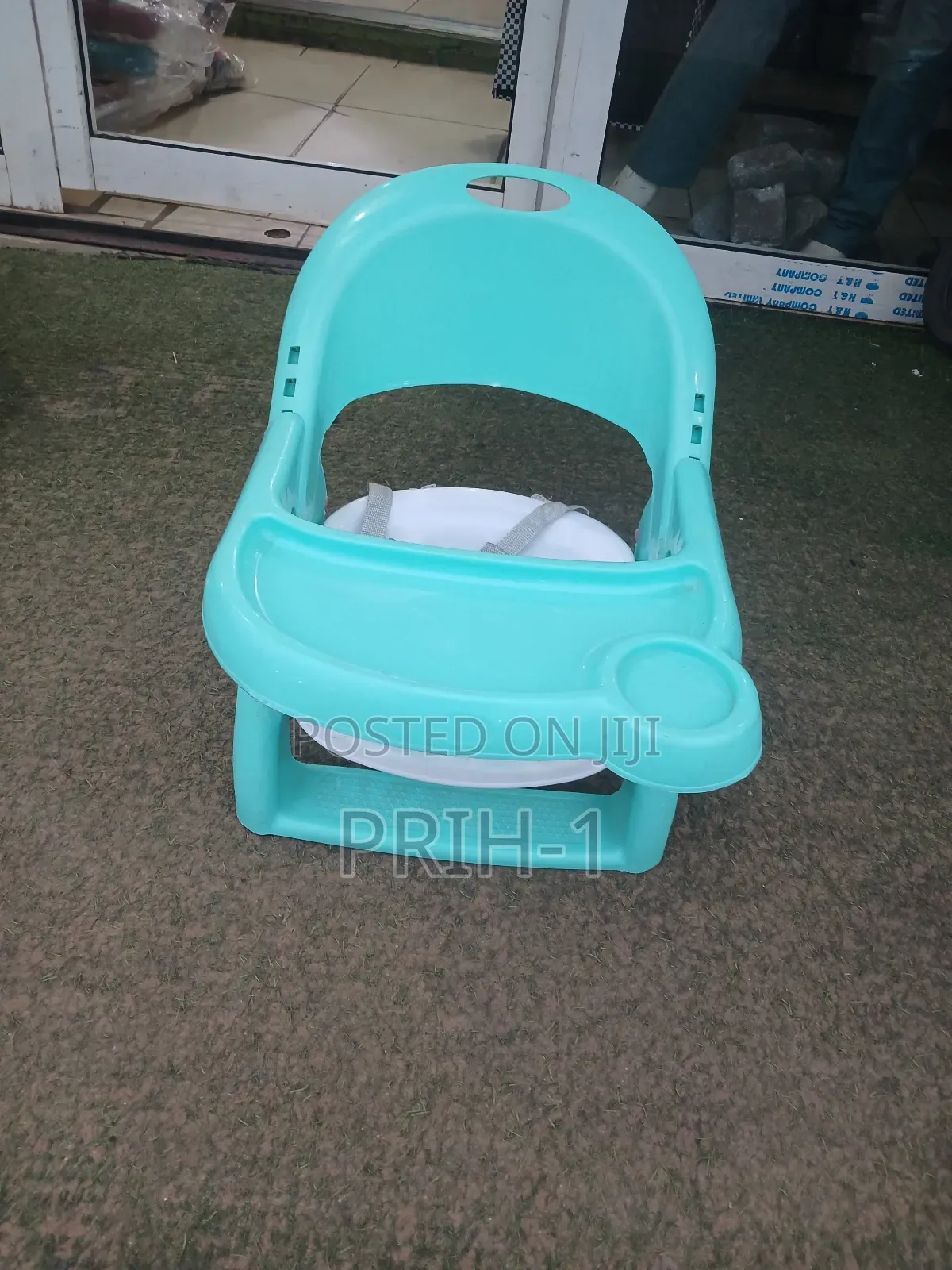 Kids Chair and Table With Seat Belt