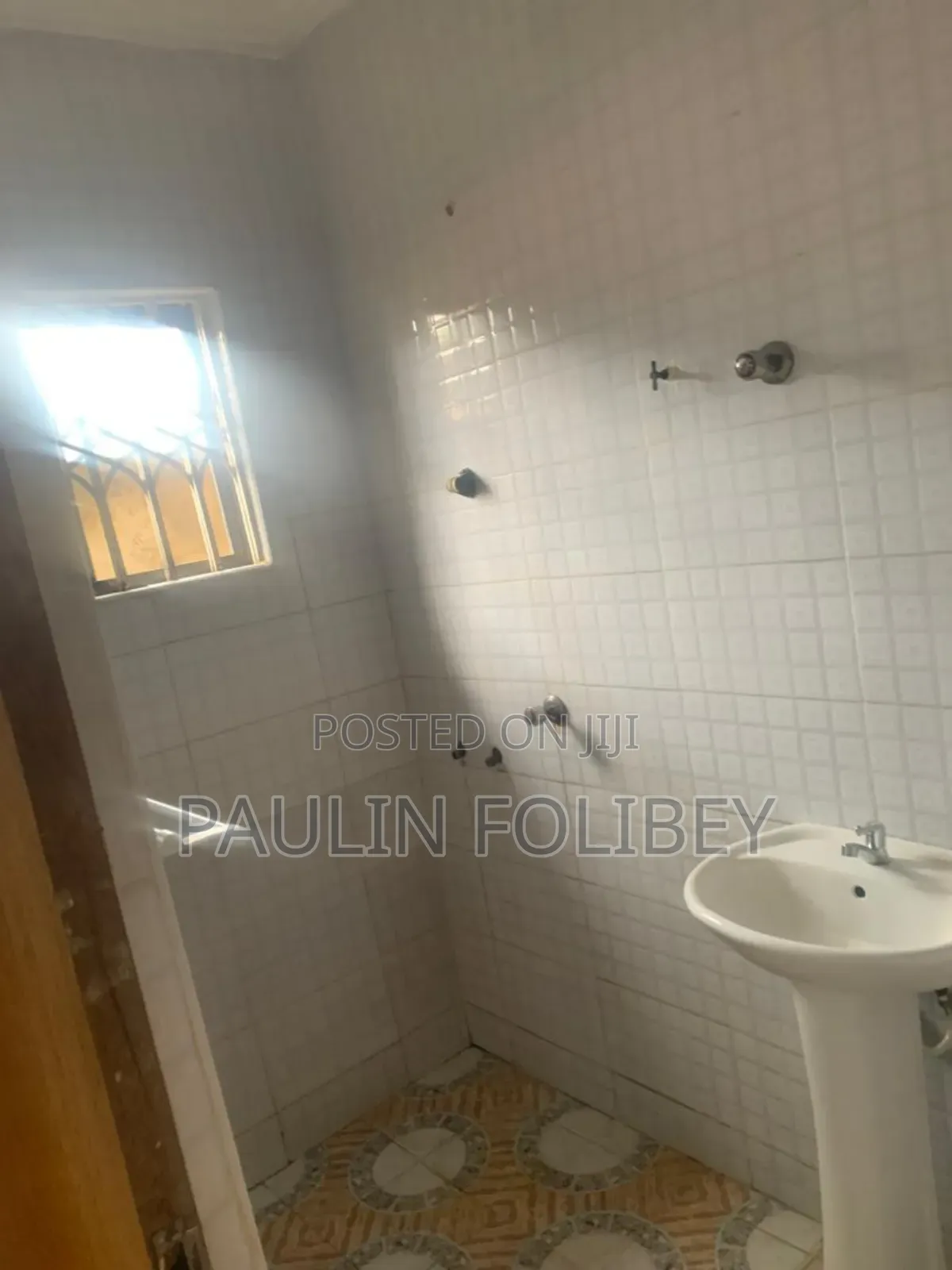 3bdrm House in Dg Properties, Ablekuma for rent