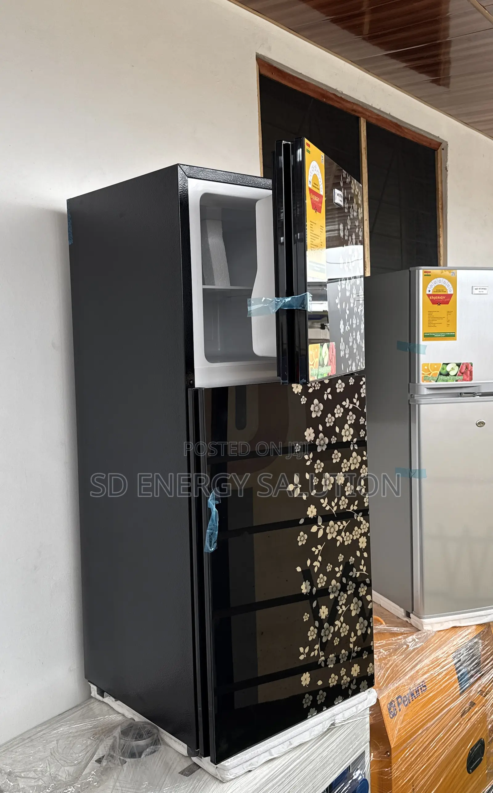 Black Westpool 128 Double Door Fridge Top Freezer