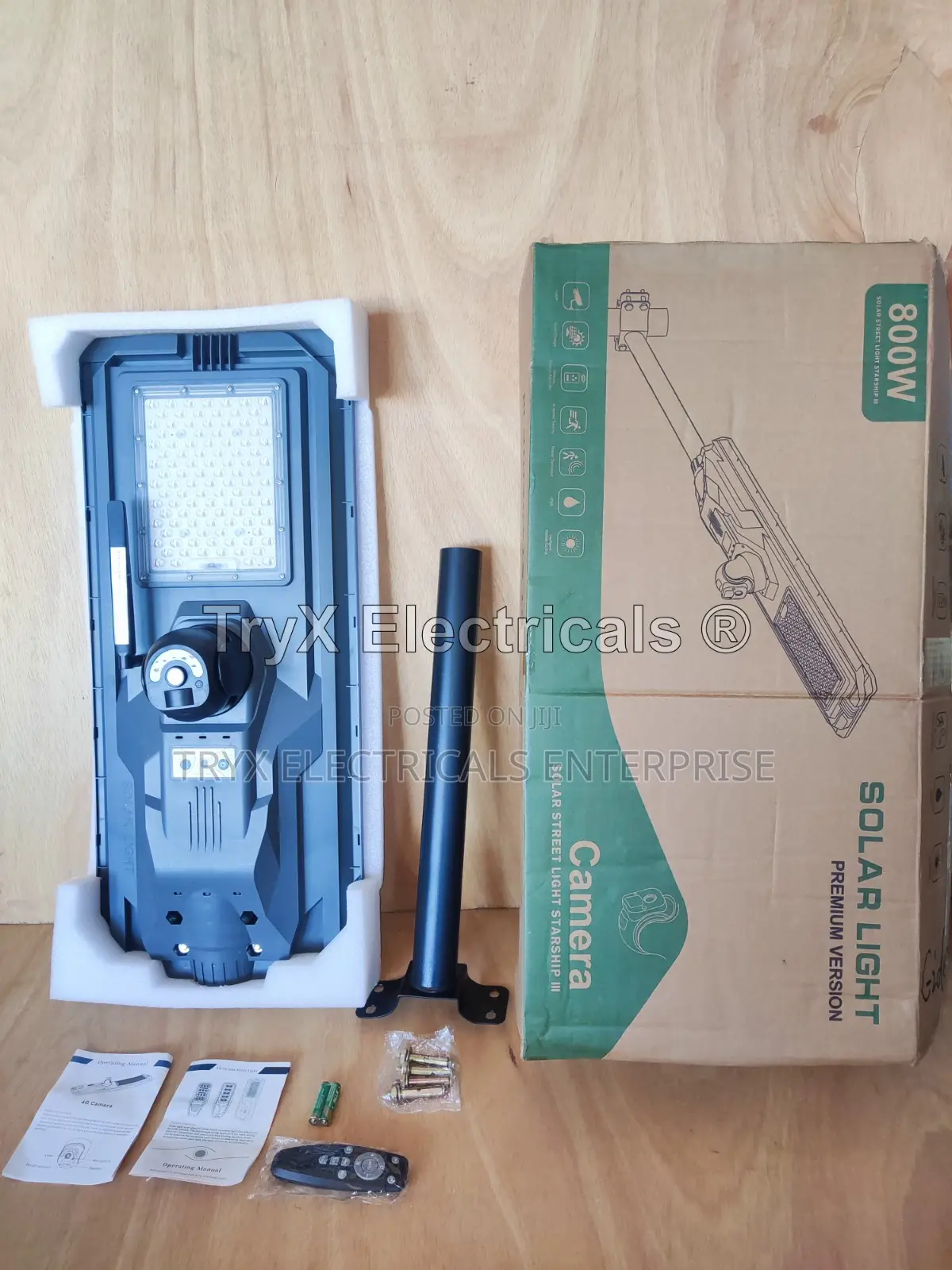 800w Surveillance Street Light + 64gb Sd