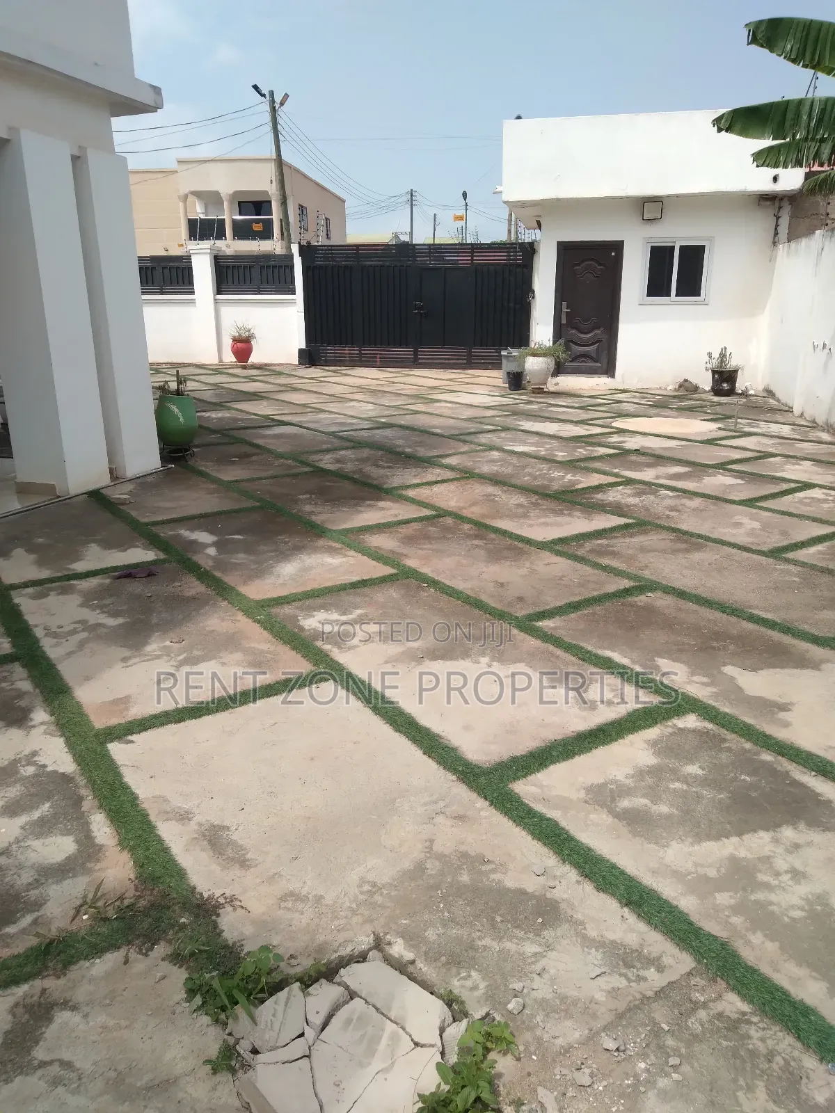 8bdrm Duplex in Rent Zone Properties, Tantra Hills for rent