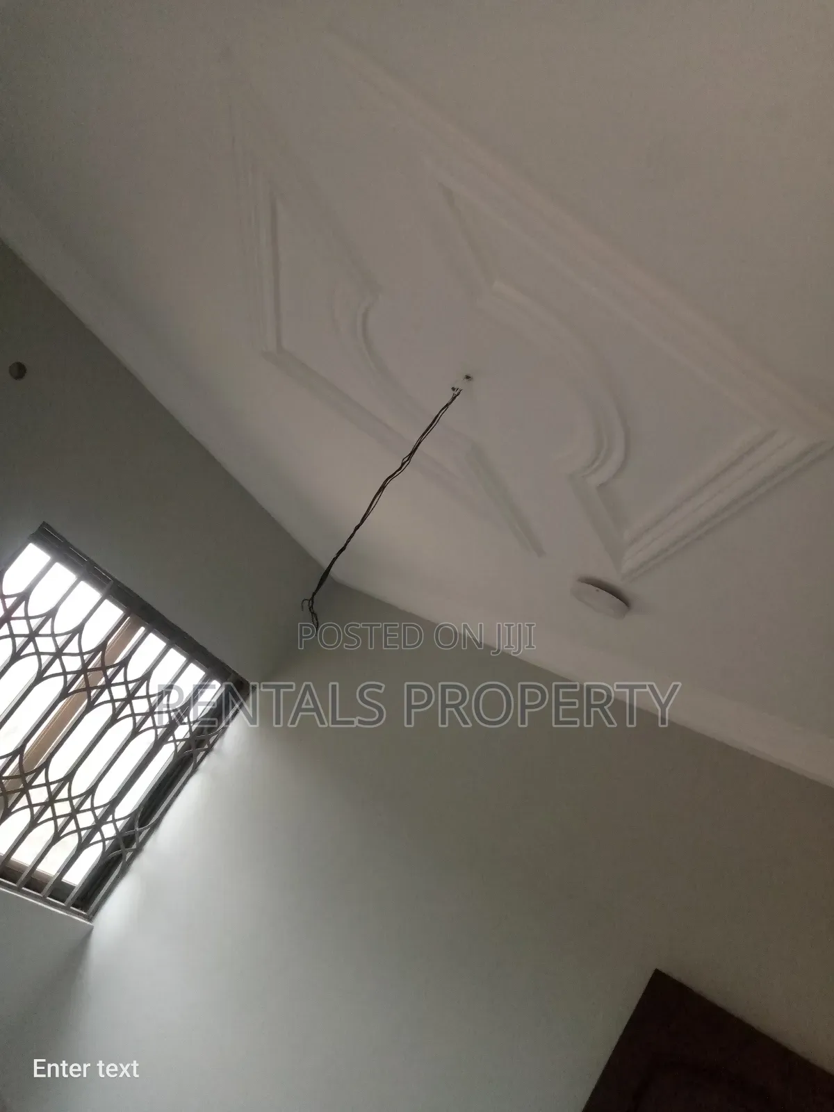 3bdrm Block of Flats in Six Month Three, Frafraha for rent