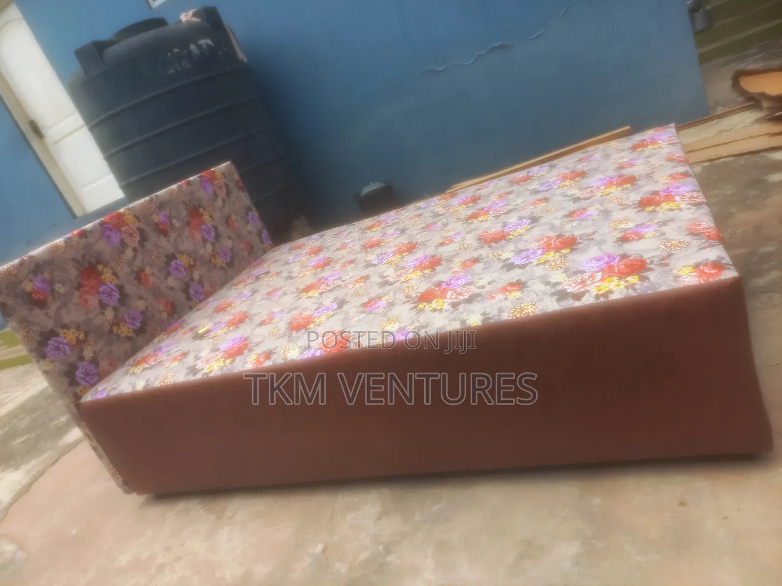 Agyenkwa Furniture's