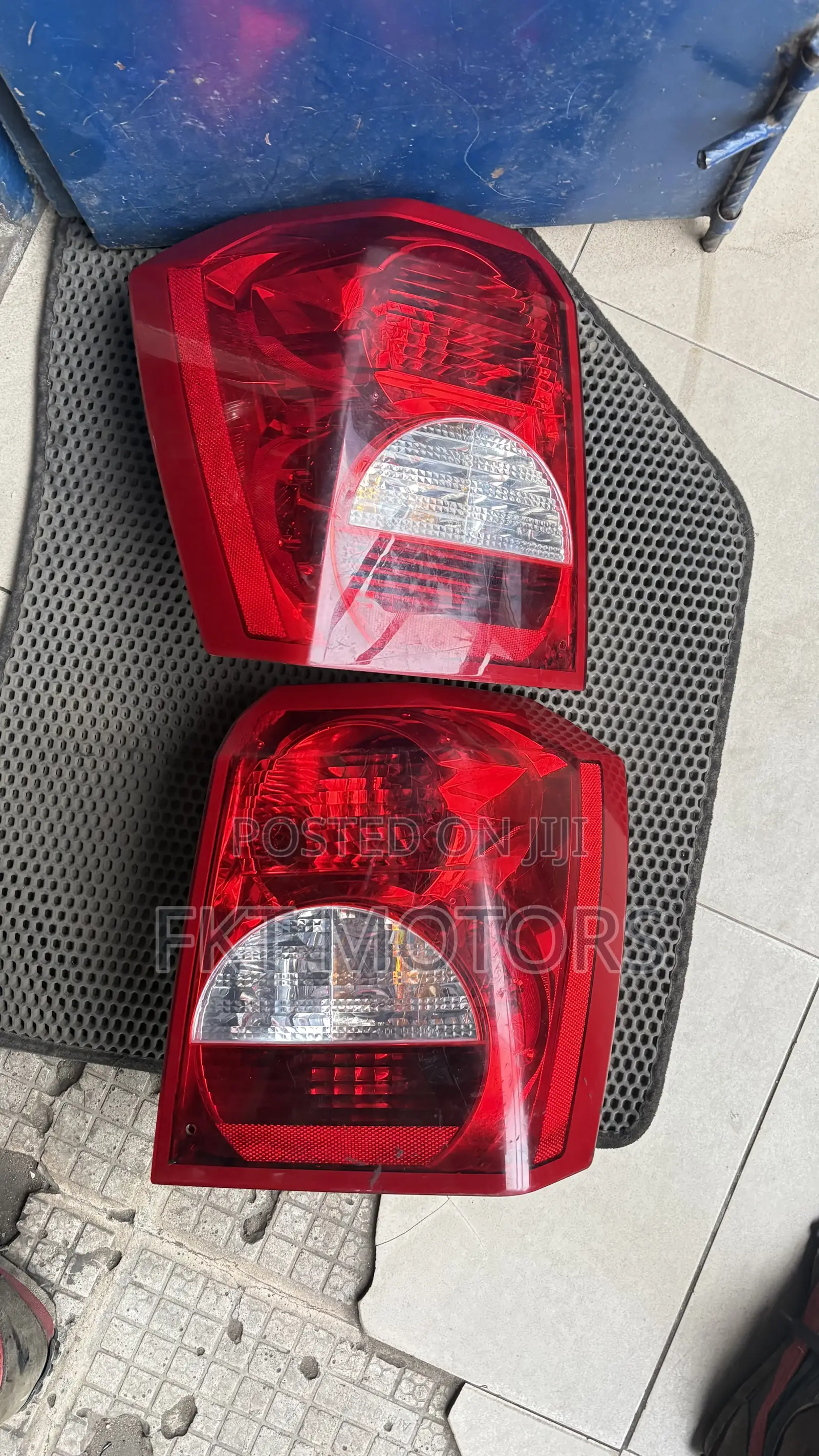 Dodge Caliber Taillight 2005,2006,2007,2008,2009,2010
