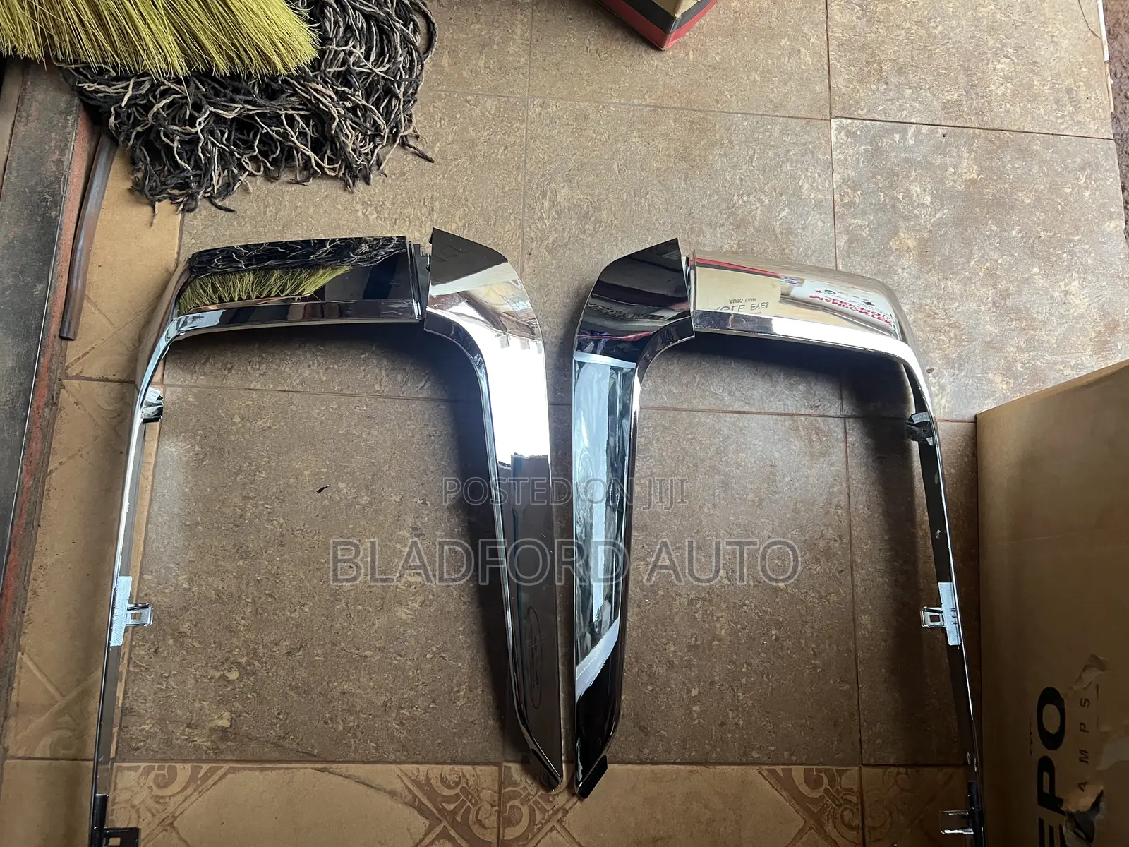 L200 2020 Bumper Strips(Shinning) Complete