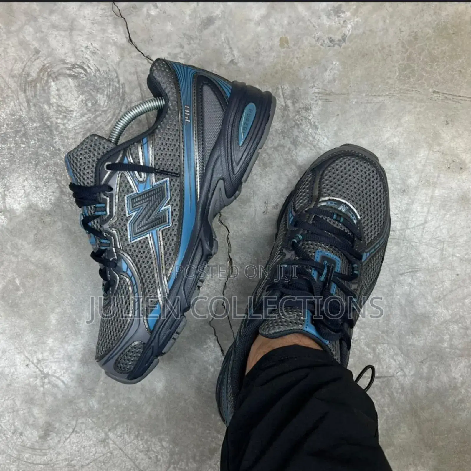 New Balance 740 Blue Black