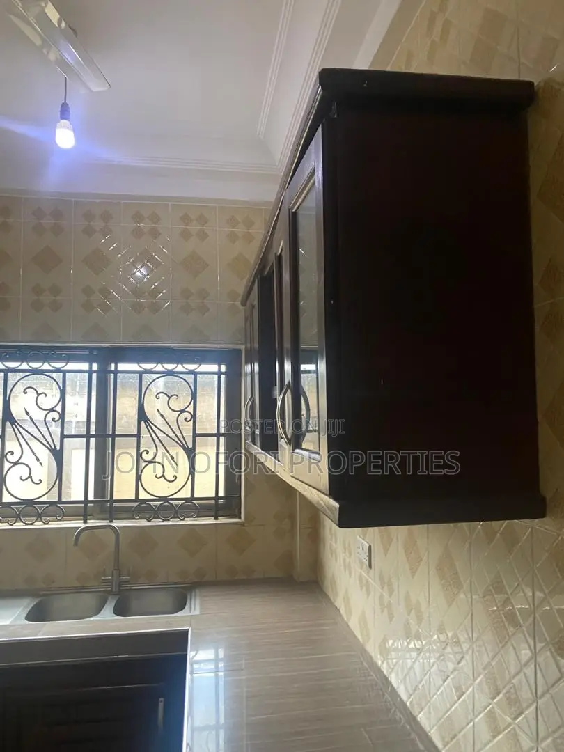 2bdrm Apartment in Emena M. A School, Kumasi Metropolitan for rent