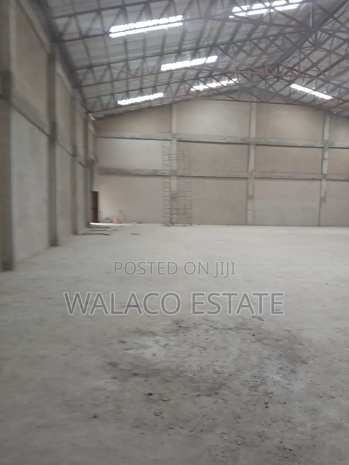 800square Metre Warehouse at Tesano for Rent