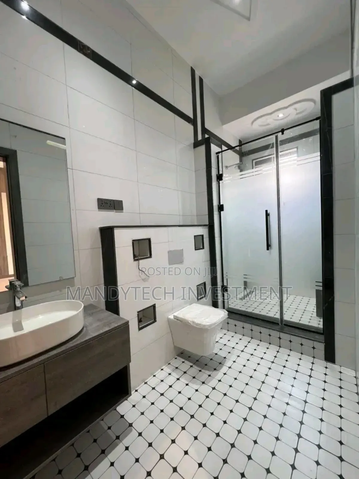 Classic 6 Bedroom Manson - Trasacco