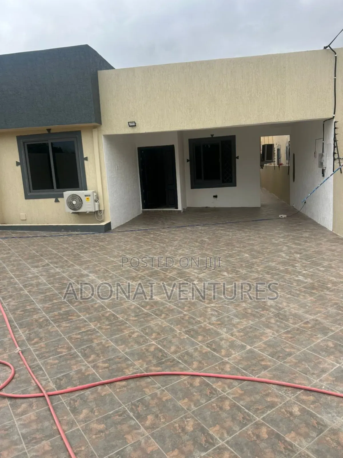 3bdrm House in Agric Kromoase, Kumasi Metropolitan for sale