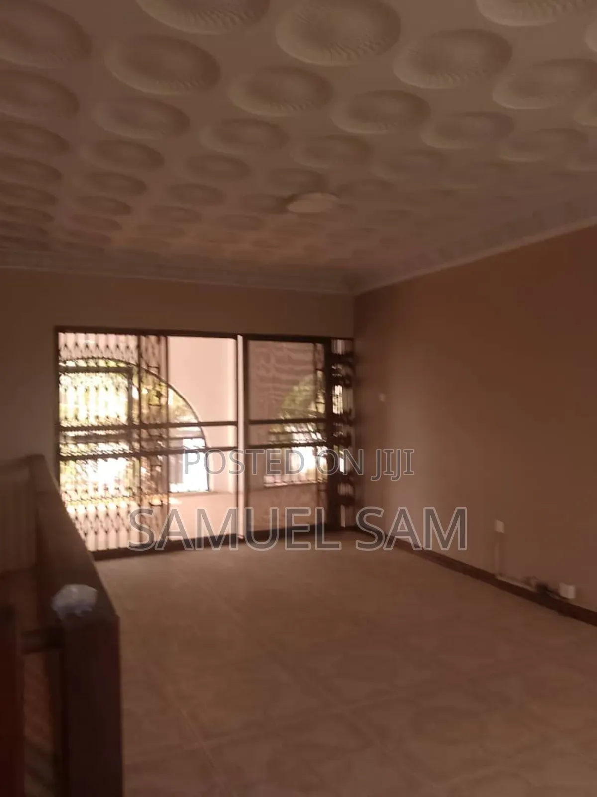 10bdrm House in Tema Community 3 for rent