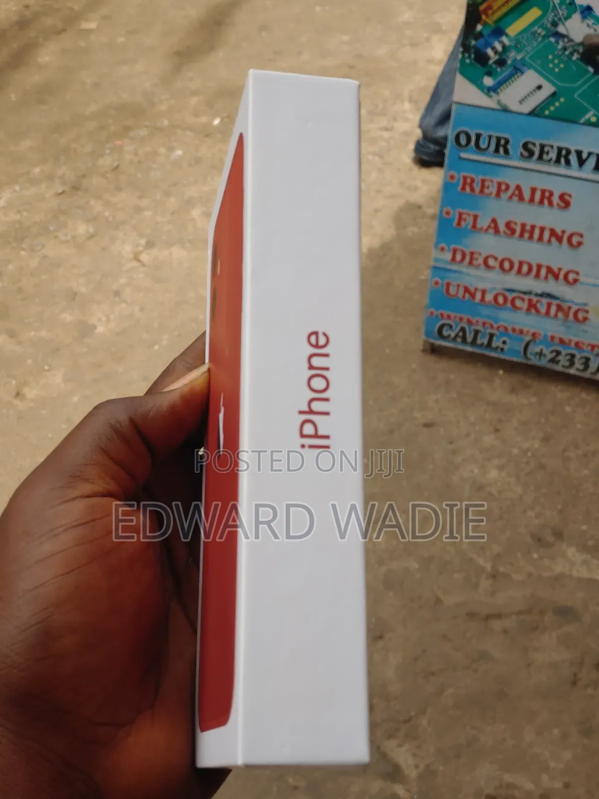 New Apple iPhone 11 64 GB Red