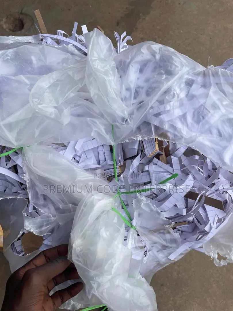 Shredded Waste Paper – Eco-Friendly Packing Filler, 10kg Bag