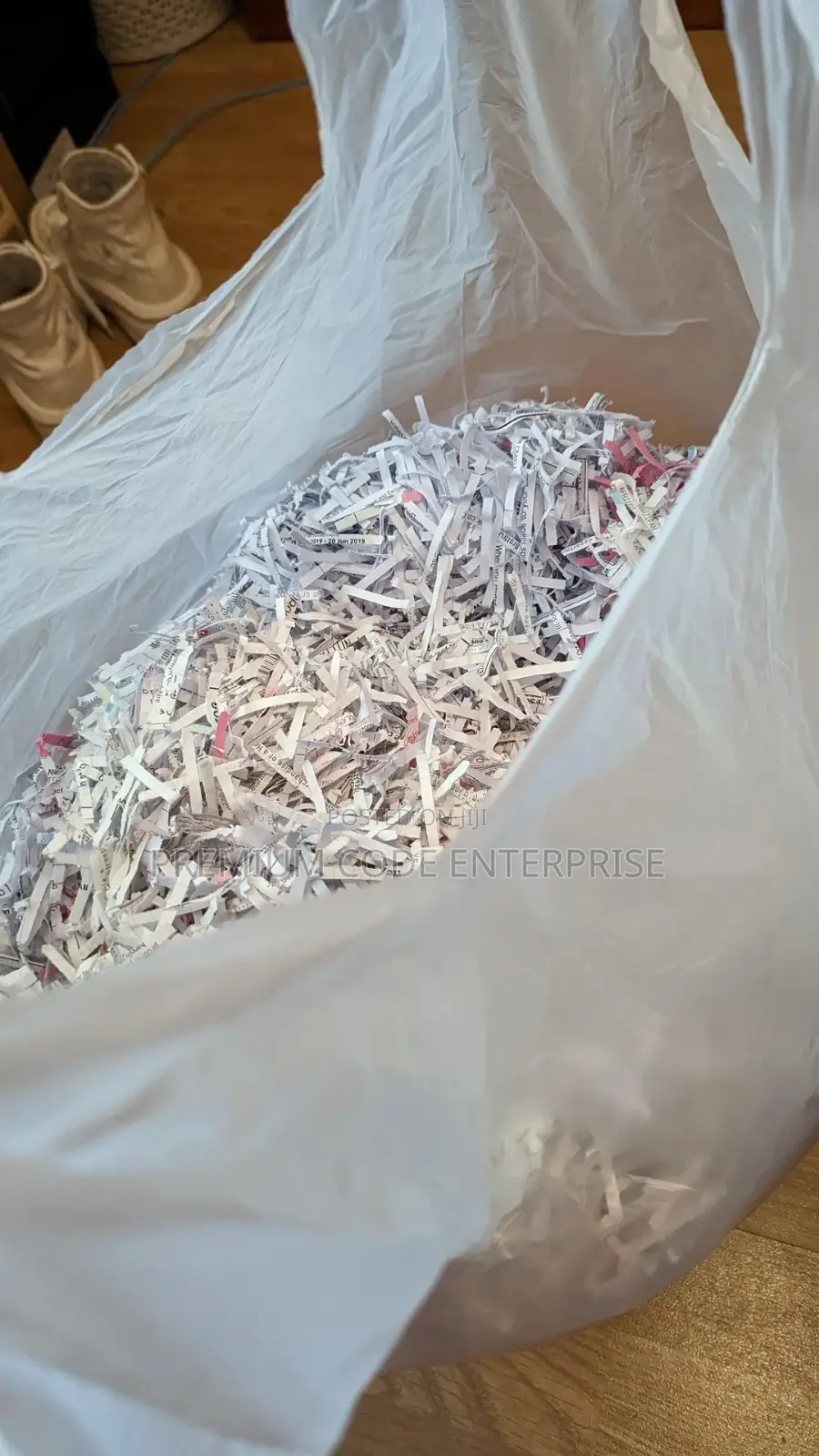 Shredded Waste Paper – Eco-Friendly Packing Filler, 10kg Bag