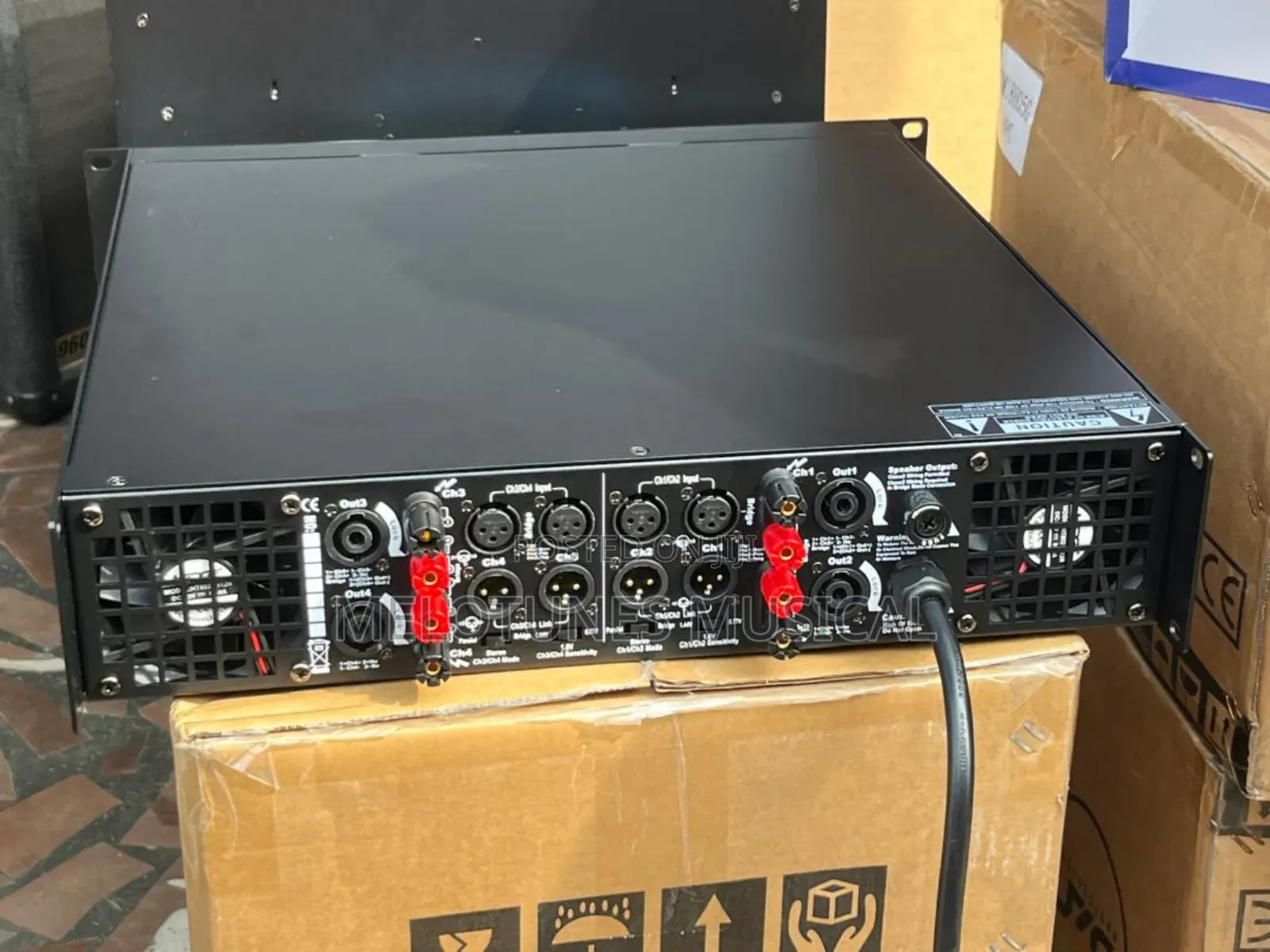 JBL Mx5800 4in1 Mid Speakers/ Line Array Speaker Amplifier