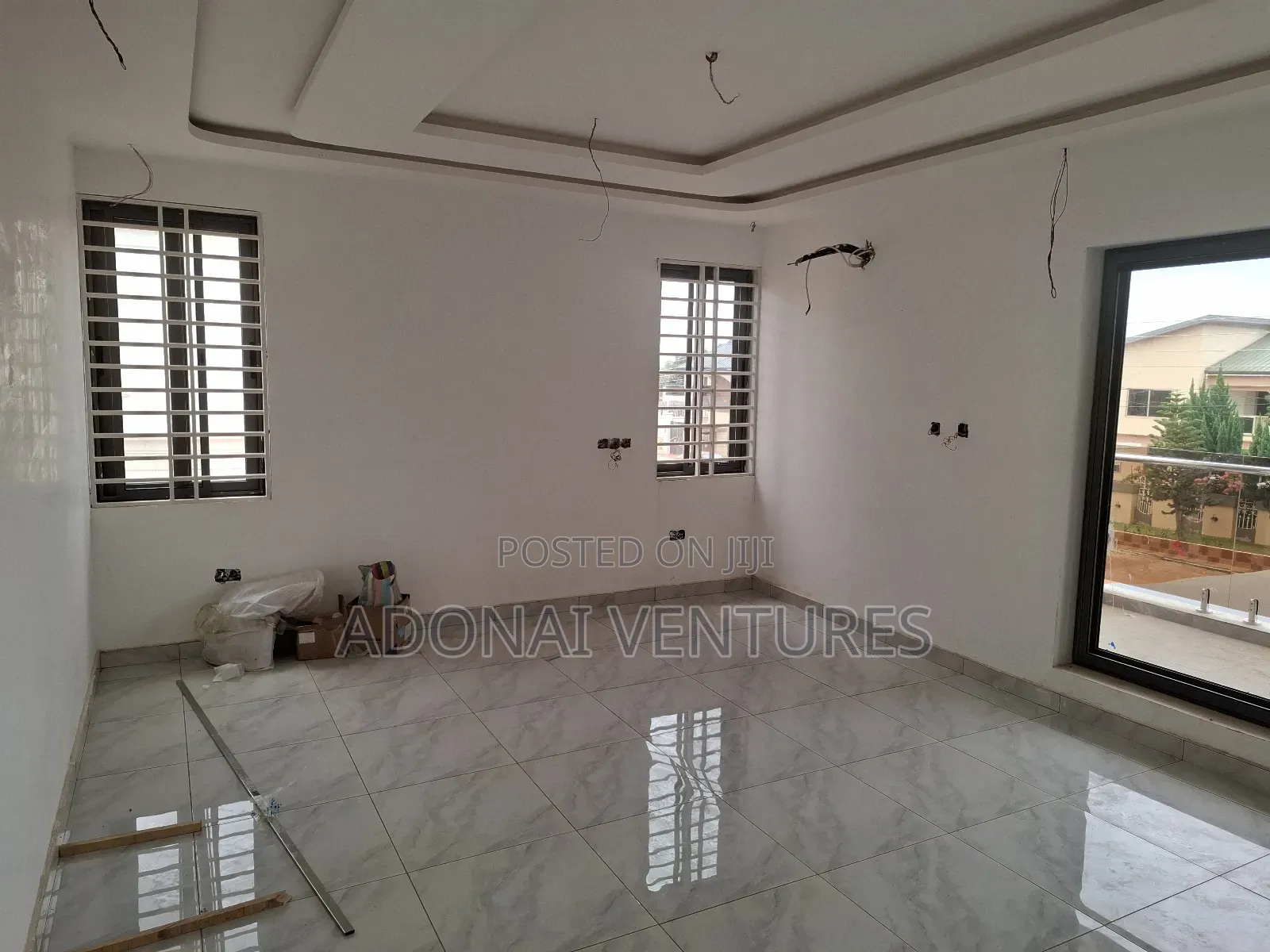 4bdrm House in Ahodwo Parakou, Kumasi Metropolitan for sale