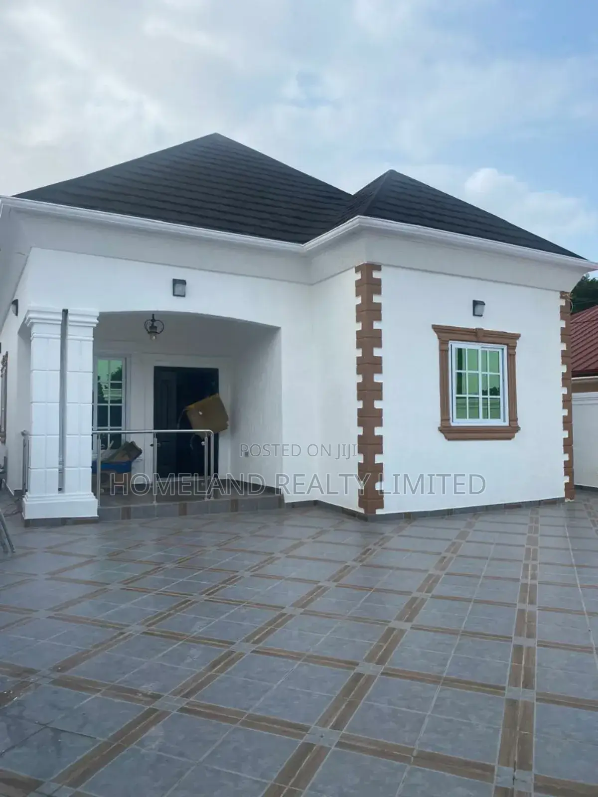 2bdrm Condo in Achimota, Mile 7 for sale