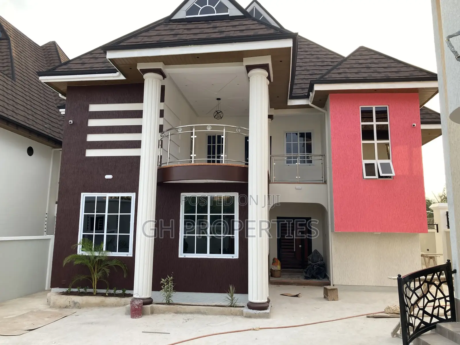 6bdrm Mansion in Executive Six, Kumasi Metropolitan for sale
