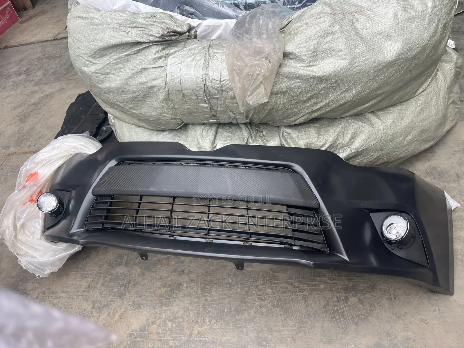 Corolla 2014 Le Front Bumper Complete