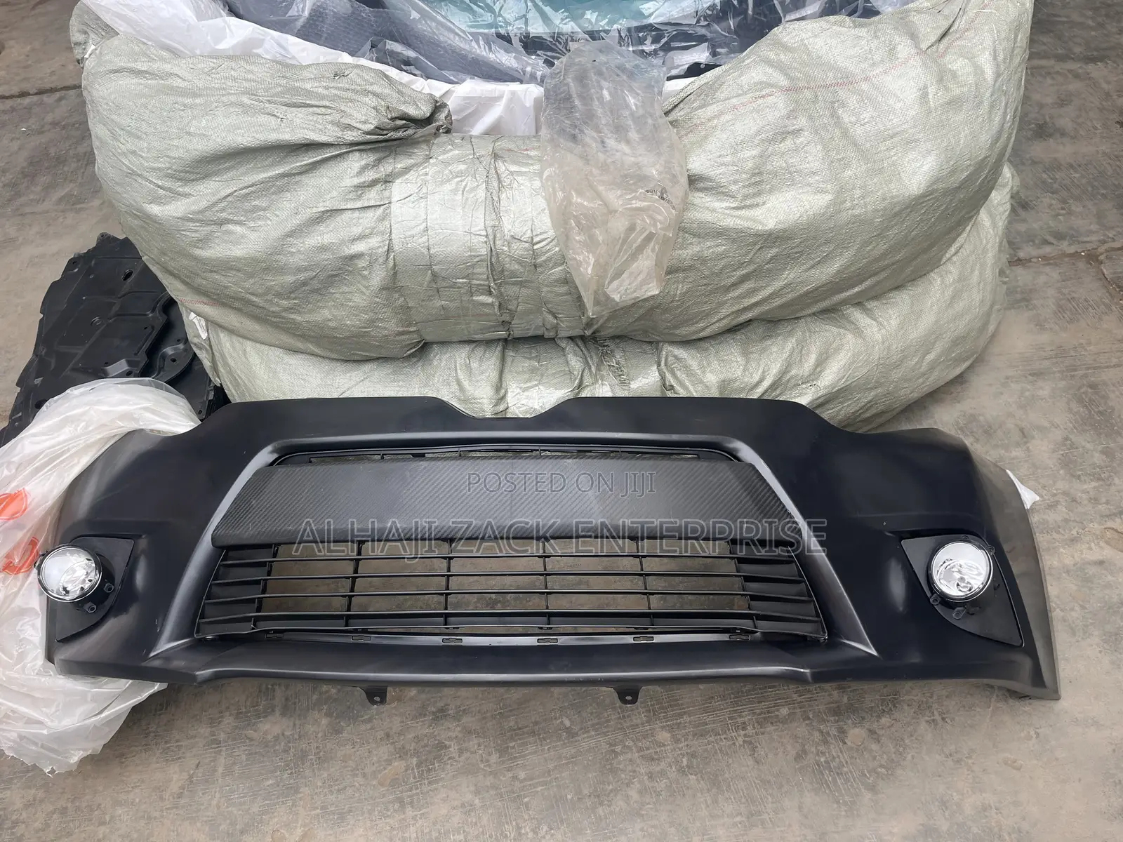 Corolla 2014 Le Front Bumper Complete