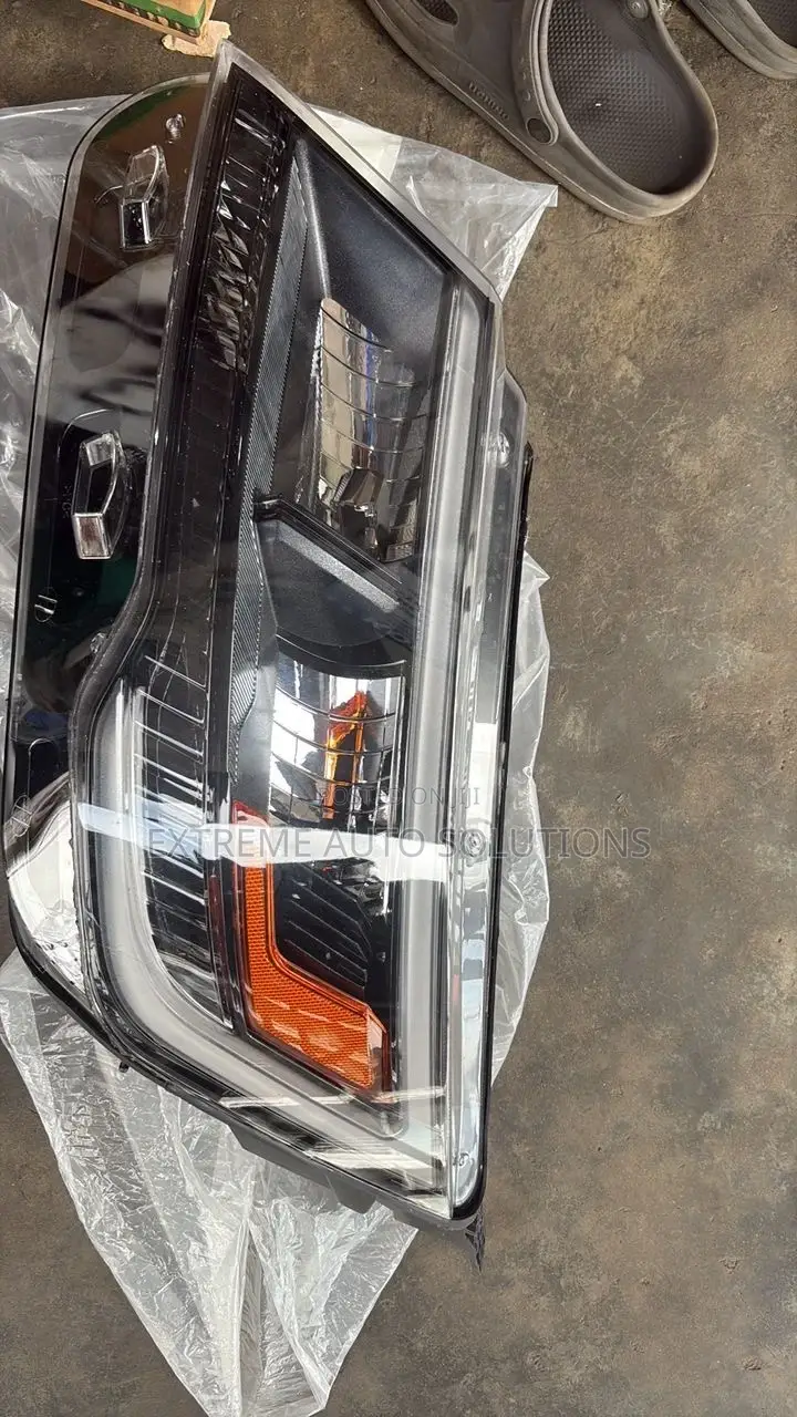 2016 Explorer Limited Headlights
