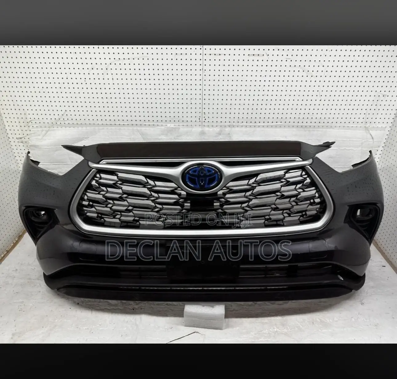 2020-2023 Toyota Highlander Xle Front Bumper