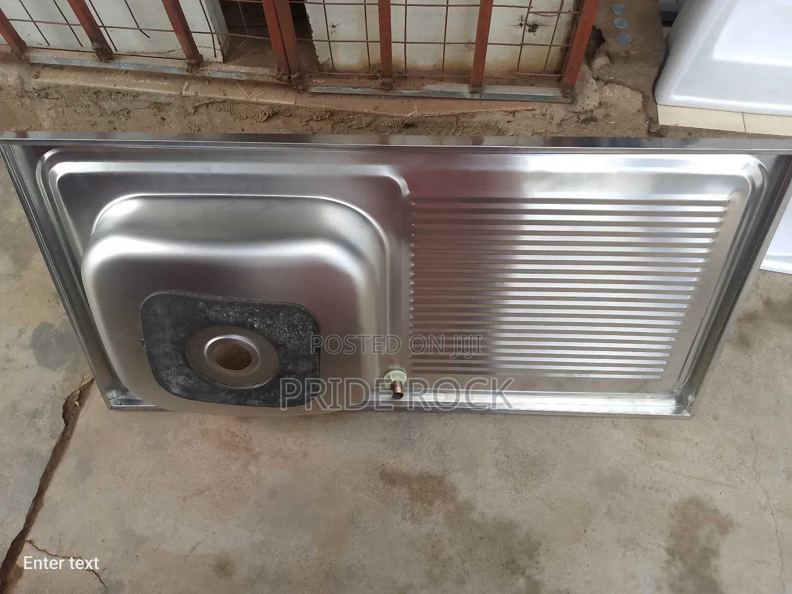 Kitchen Sink Single Bowl With Arm