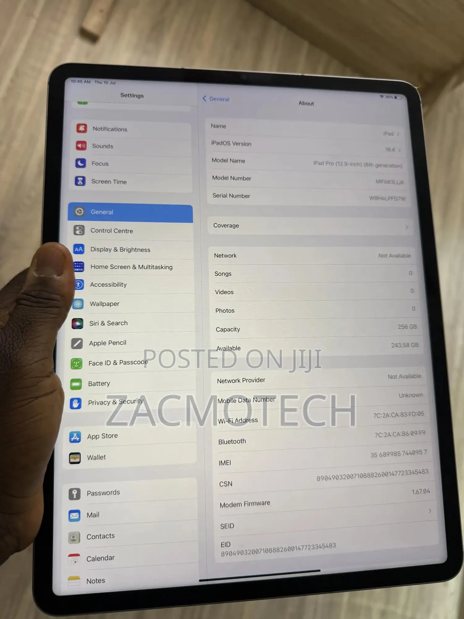 Apple iPad Pro 12.9 (2022) 256 GB Gray