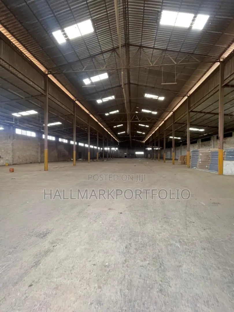 2950 SQM Warehouse Tema
