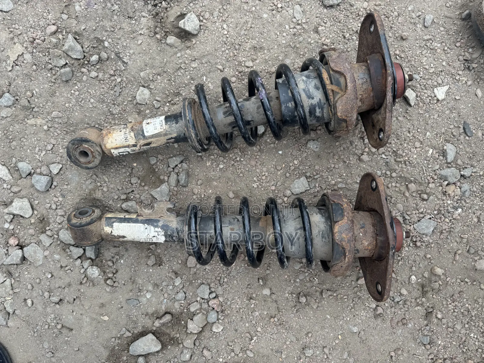 Mini Cooper :2006 to 2010 Back Shocks
