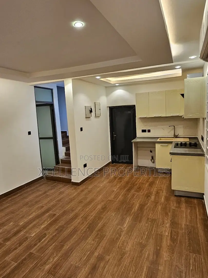 2bdrm Duplex in Xcellence Properties, School Junction for rent