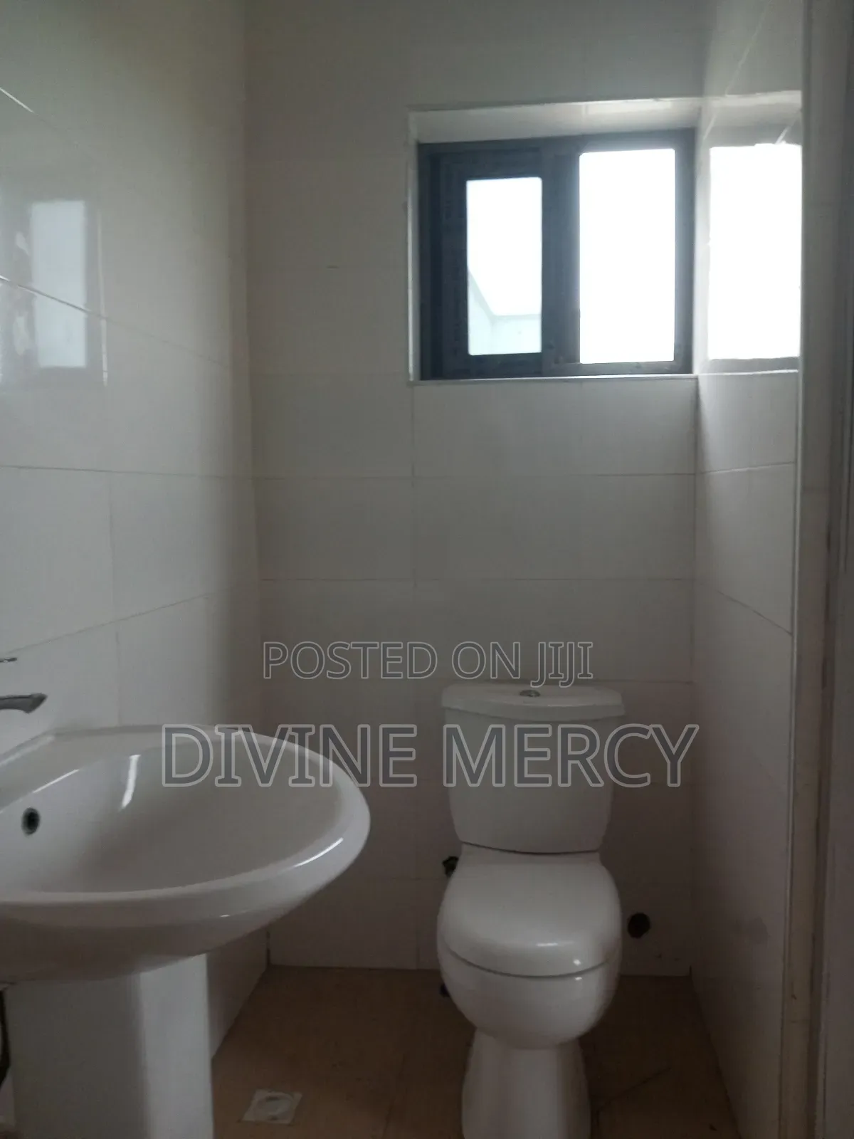 1bdrm Apartment in Tophill Kasoa, Awutu Senya East Municipal for rent