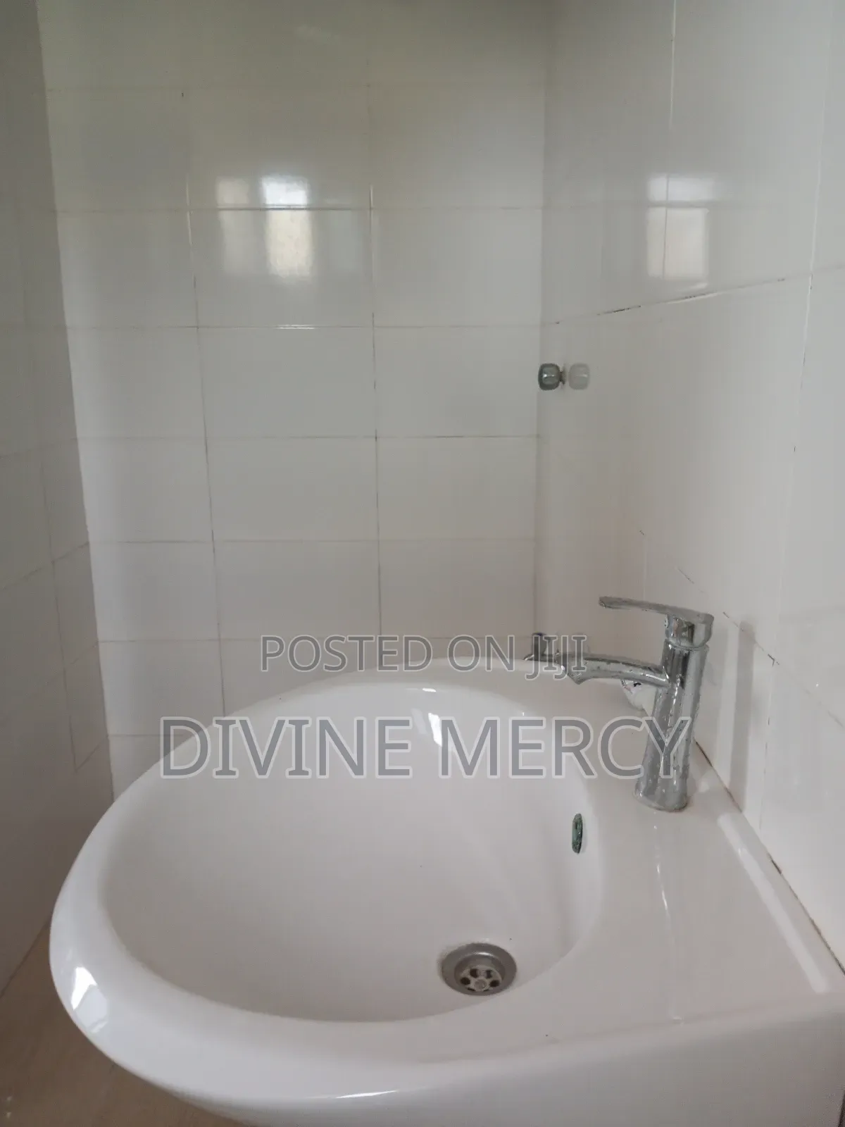 1bdrm Apartment in Tophill Kasoa, Awutu Senya East Municipal for rent