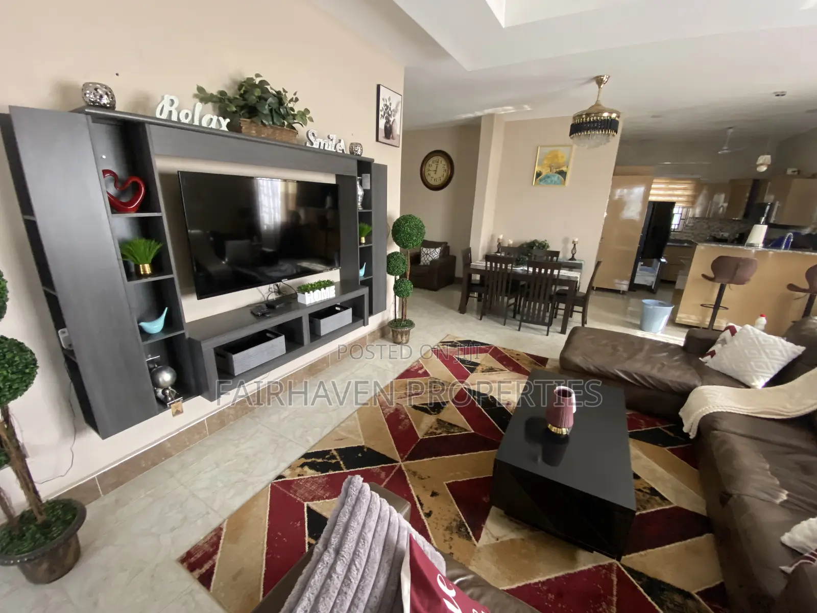 Fully Furnished 3 Bedrooms Apartments (Short or Long Stays)
