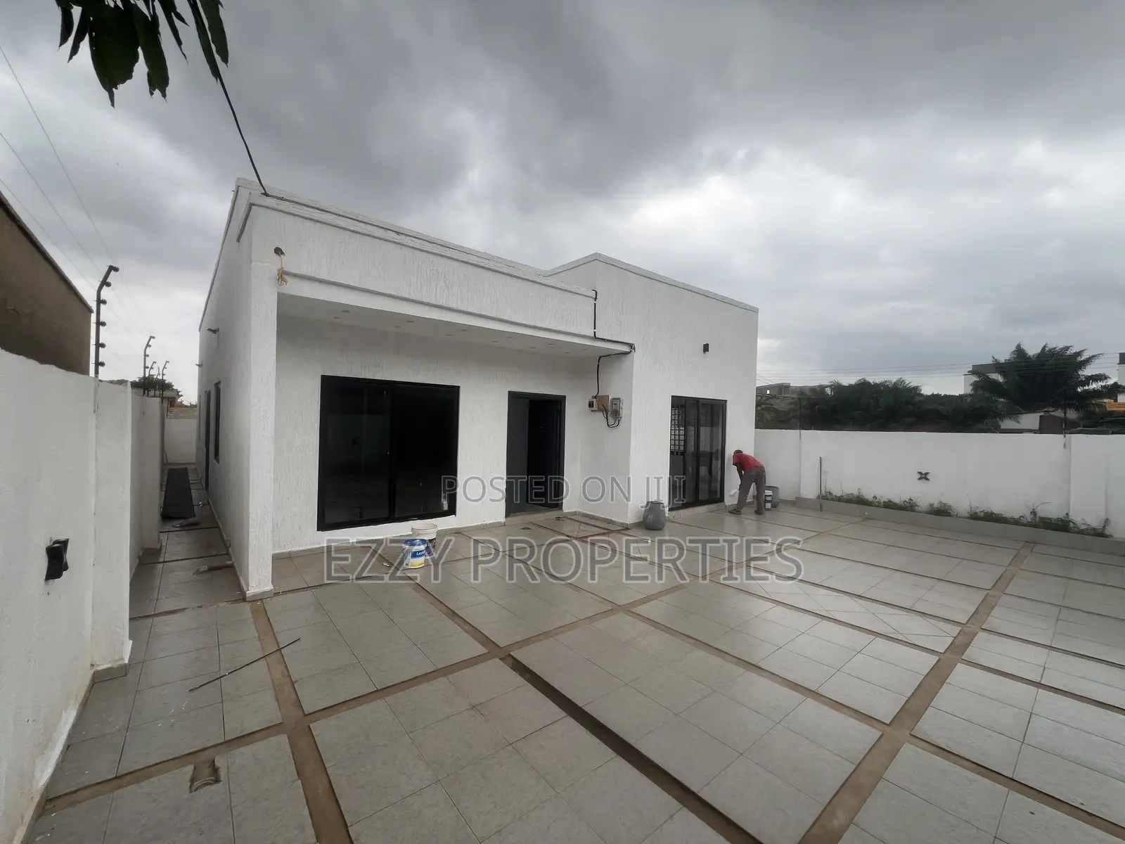 3bdrm Bungalow in Adenta Amrahia, Ga East Municipal for sale