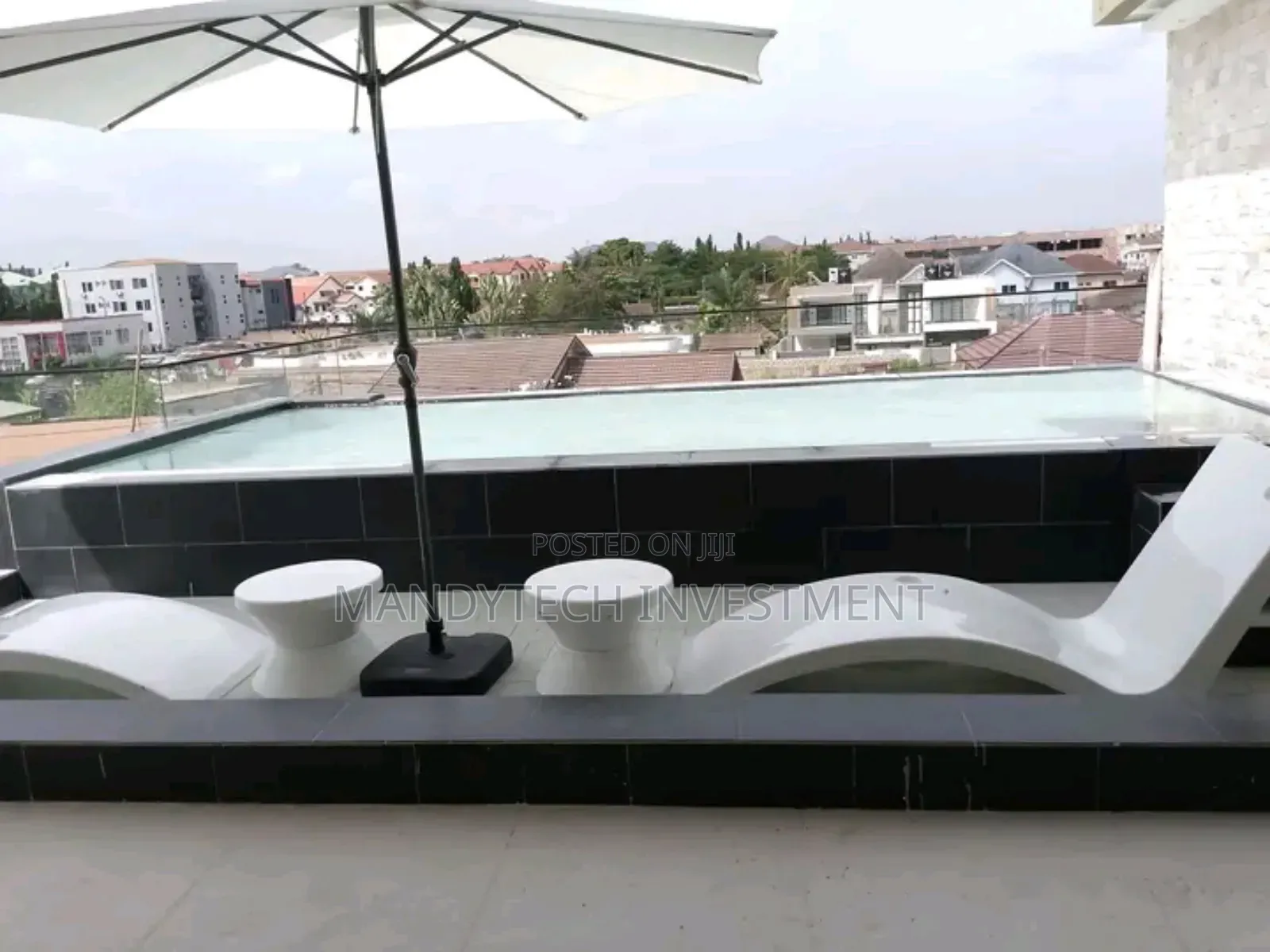 5bdrm Mansion in East Legon for sale
