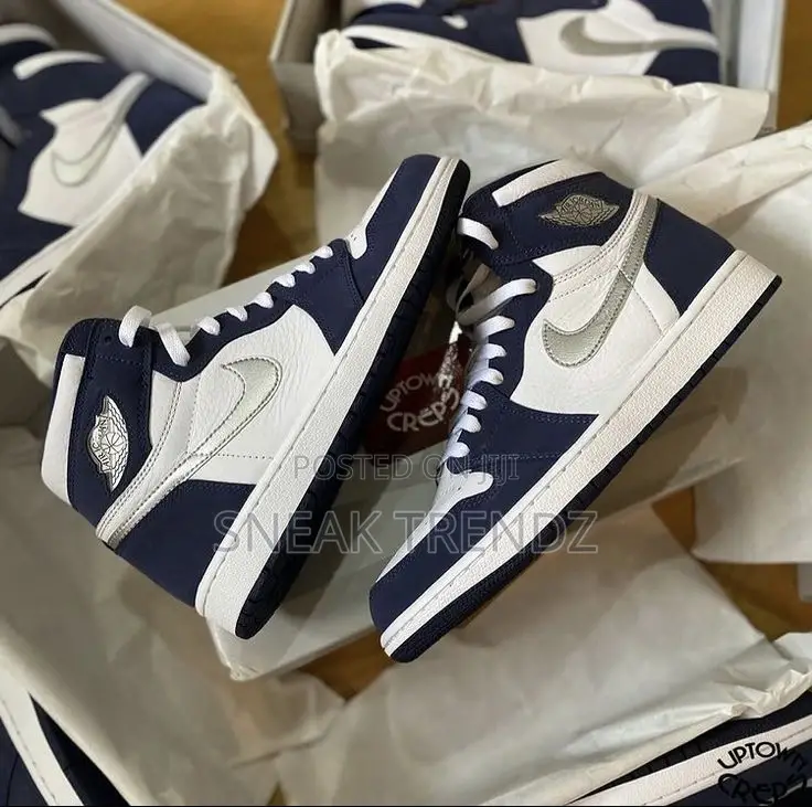 Air Jordan R1 Midnight Blue