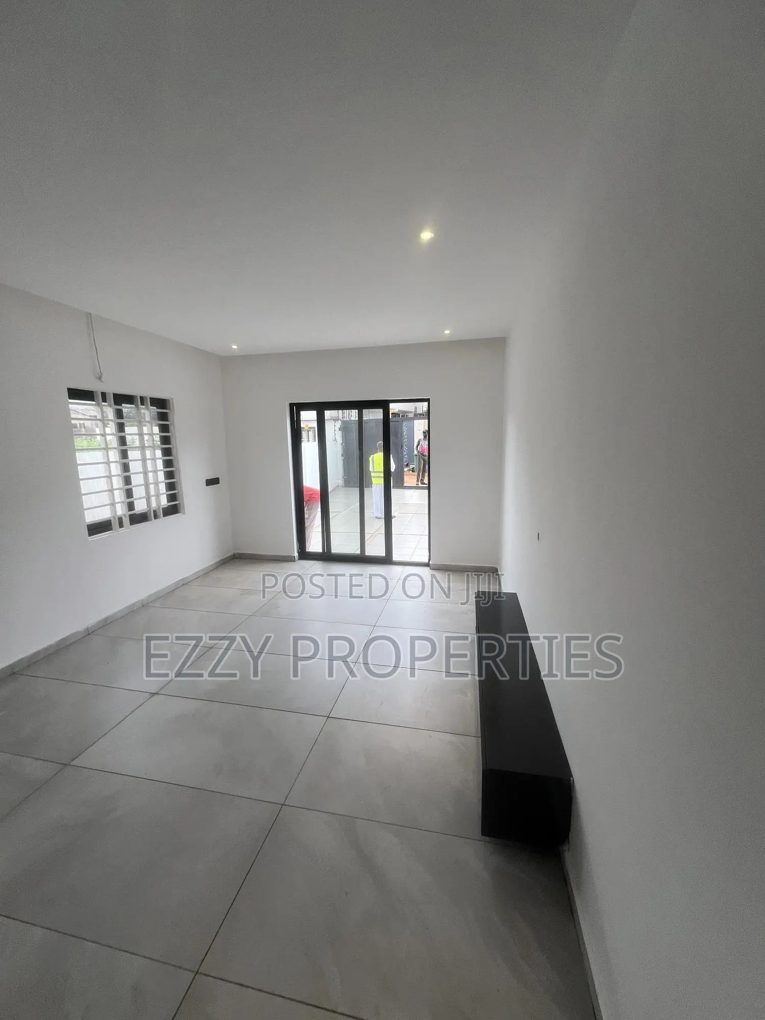 3bdrm Bungalow in Adenta Amrahia, Ga East Municipal for sale