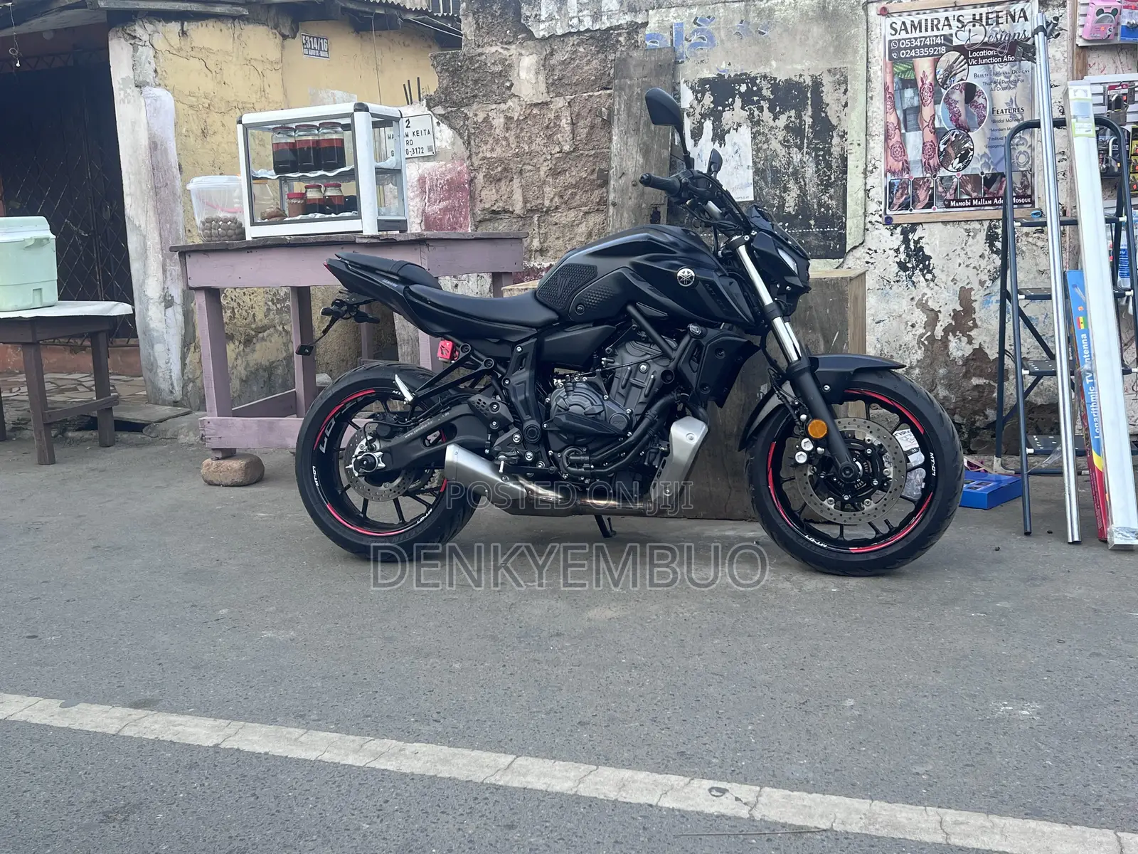 Yamaha 2025 Black